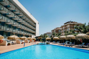 Гостиница Sol Port Cambrils Hotel  Камбрильс